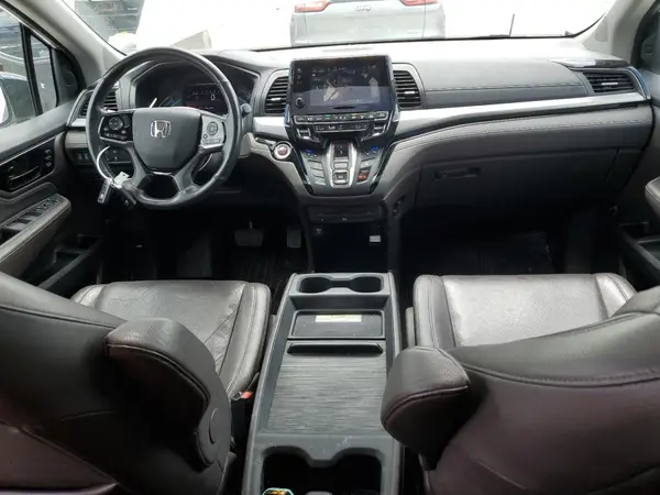 5FNRL6H90JB005450 2018 HONDA ODYSSEY - Image 8