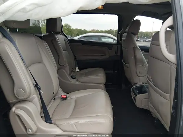 5FNRL6H90JB011524 2018 HONDA ODYSSEY - Image 8