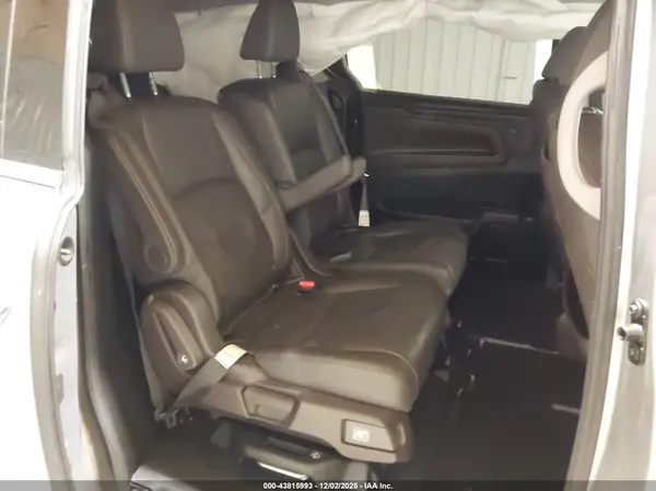 5FNRL6H90JB048332 2018 HONDA ODYSSEY - Image 8