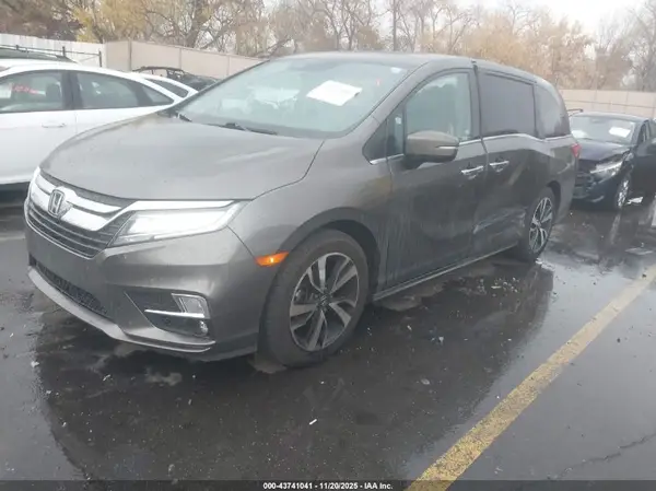 5FNRL6H90JB059167 2018 HONDA ODYSSEY - Image 2