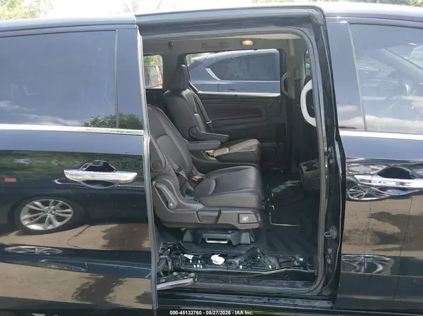 5FNRL6H90JB063977 2018 HONDA ODYSSEY - Image 8
