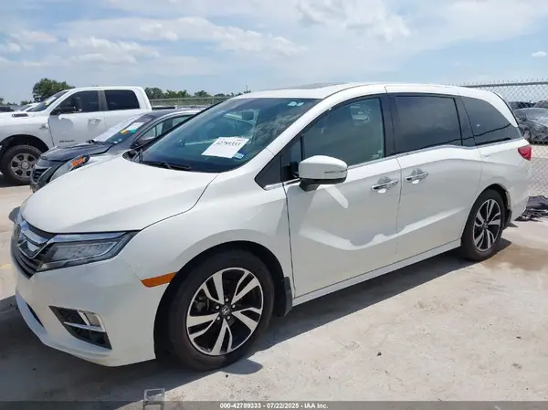 5FNRL6H90JB097160 2018 HONDA ODYSSEY - Image 2