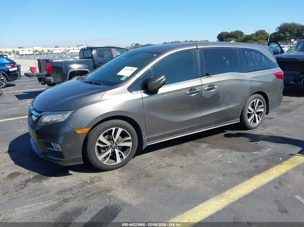 5FNRL6H90JB097224 2018 HONDA ODYSSEY - Image 2