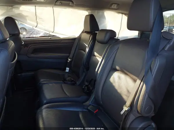 5FNRL6H90JB100283 2018 HONDA ODYSSEY - Image 8