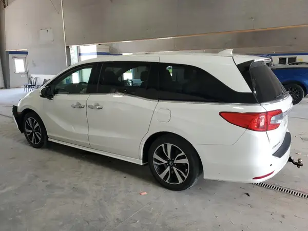 5FNRL6H90JB103748 2018 HONDA ODYSSEY - Image 2