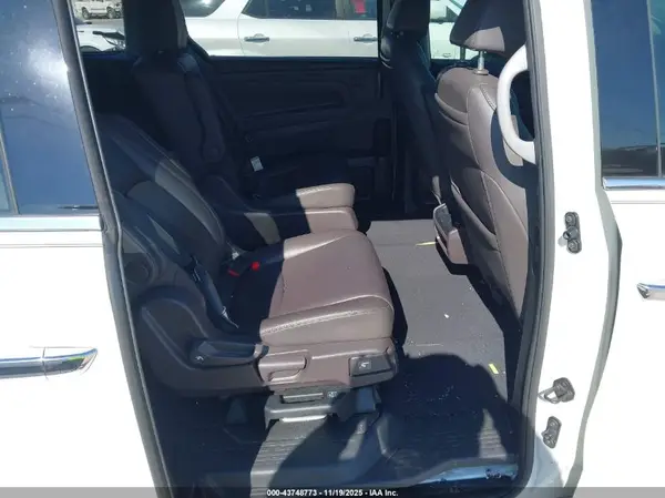 5FNRL6H90KB109552 2019 HONDA ODYSSEY - Image 8