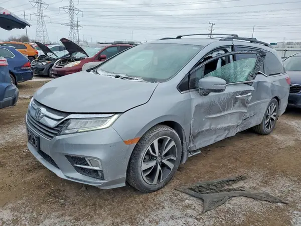 5FNRL6H91JB002833 2018 HONDA ODYSSEY - Image 1