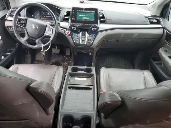 5FNRL6H91JB002833 2018 HONDA ODYSSEY - Image 8