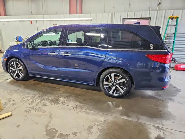 5FNRL6H91JB012908 2018 HONDA ODYSSEY - Image 2