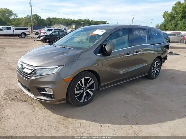 5FNRL6H91JB031958 2018 HONDA ODYSSEY - Image 2