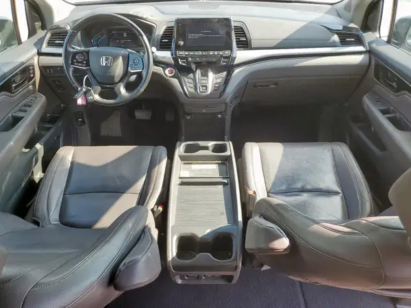 5FNRL6H91JB036769 2018 HONDA ODYSSEY - Image 8