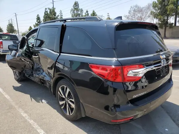 5FNRL6H91JB037257 2018 HONDA ODYSSEY - Image 2
