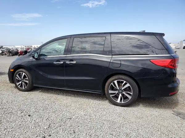 5FNRL6H91JB047125 2018 HONDA ODYSSEY - Image 2