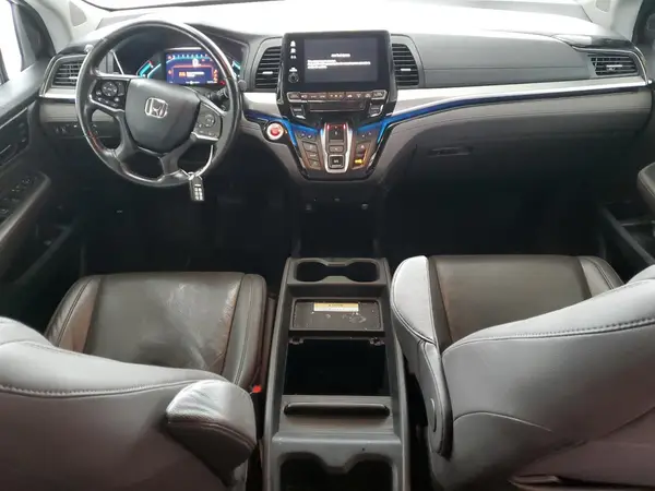 5FNRL6H91JB052115 2018 HONDA ODYSSEY - Image 8