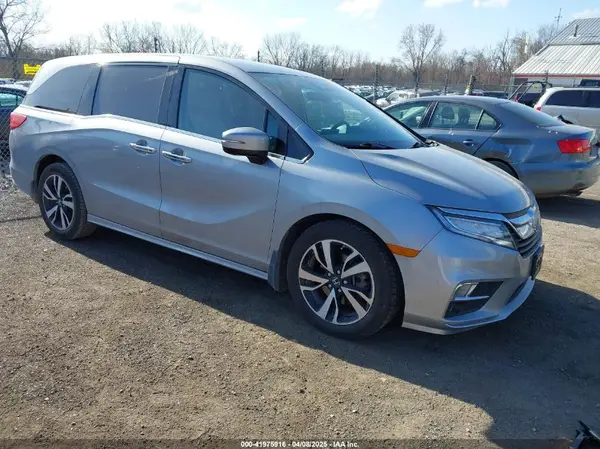 5FNRL6H91JB070355 2018 HONDA ODYSSEY - Image 1