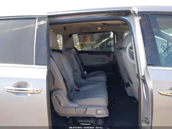 5FNRL6H91JB070355 2018 HONDA ODYSSEY - Image 8