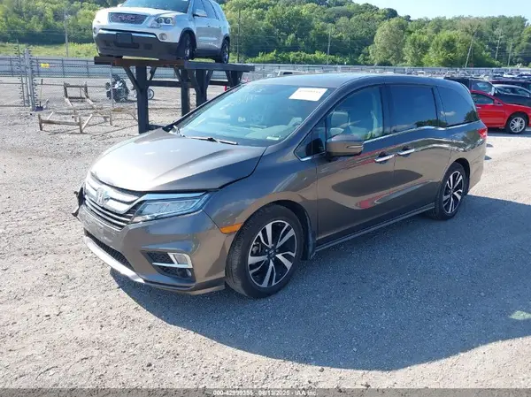 5FNRL6H91JB090931 2018 HONDA ODYSSEY - Image 2