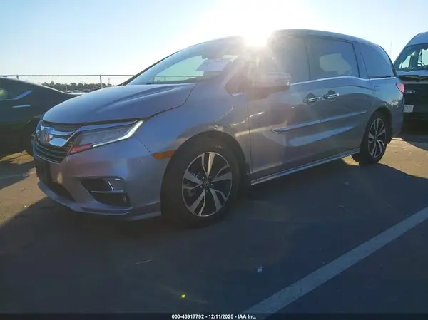 5FNRL6H91JB099497 2018 HONDA ODYSSEY - Image 2