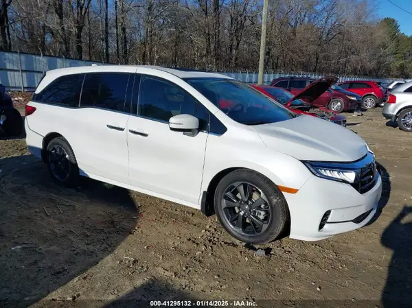 5FNRL6H91NB006161 2022 HONDA ODYSSEY - Image 1