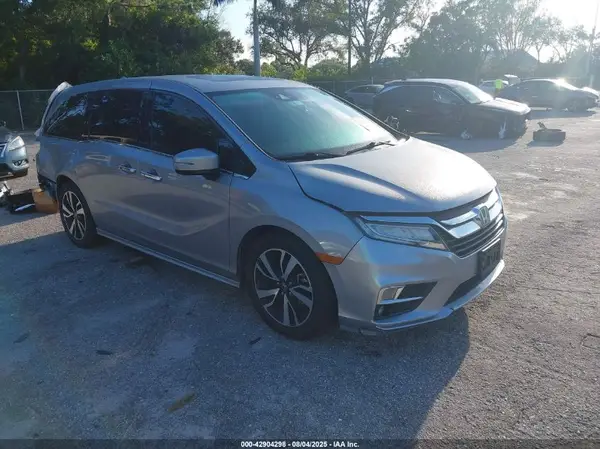 5FNRL6H92JB000413 2018 HONDA ODYSSEY - Image 1