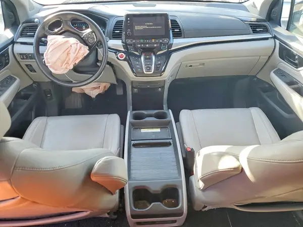 5FNRL6H92JB001173 2018 HONDA ODYSSEY - Image 8