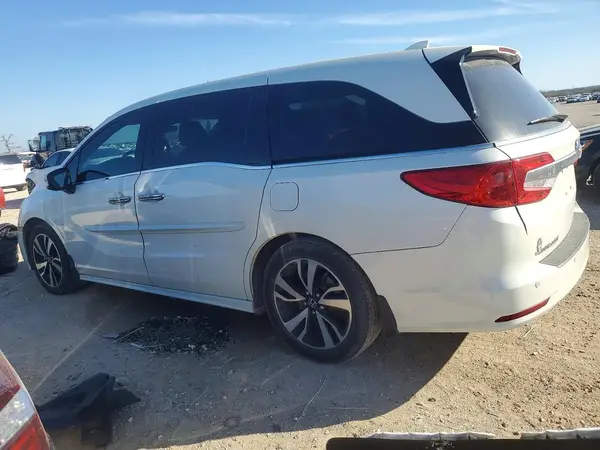 5FNRL6H92JB001352 2018 HONDA ODYSSEY - Image 2