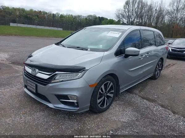 5FNRL6H92JB004882 2018 HONDA ODYSSEY - Image 2