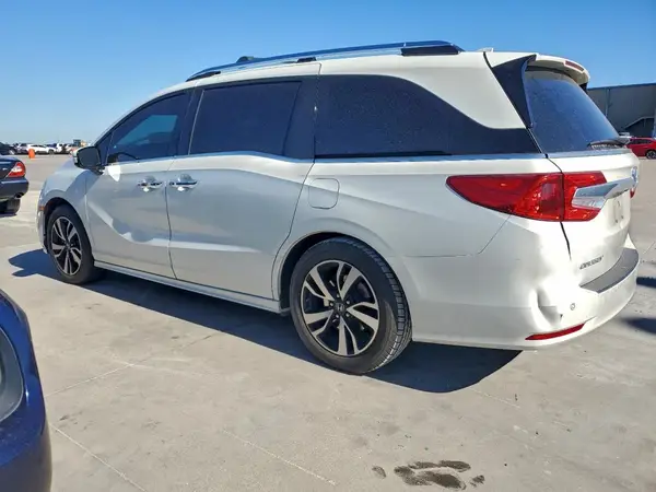 5FNRL6H92JB008737 2018 HONDA ODYSSEY - Image 2