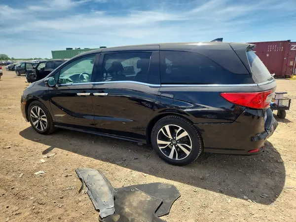 5FNRL6H92JB013548 2018 HONDA ODYSSEY - Image 2