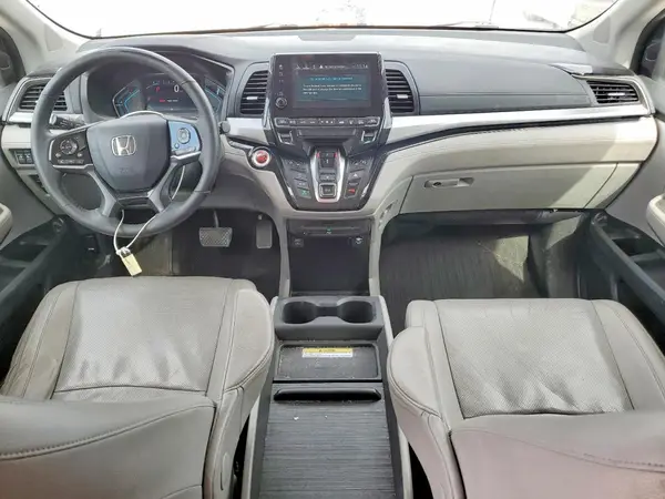 5FNRL6H92JB013775 2018 HONDA ODYSSEY - Image 8