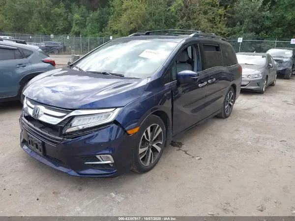 5FNRL6H92JB030933 2018 HONDA ODYSSEY - Image 2