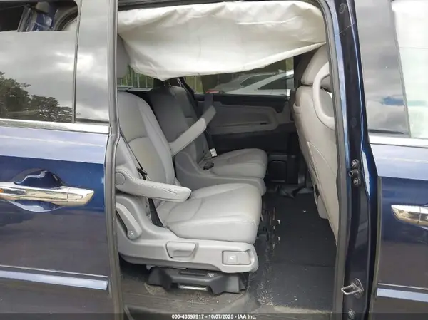 5FNRL6H92JB030933 2018 HONDA ODYSSEY - Image 8