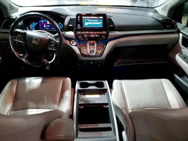 5FNRL6H92JB047148 2018 HONDA ODYSSEY - Image 8