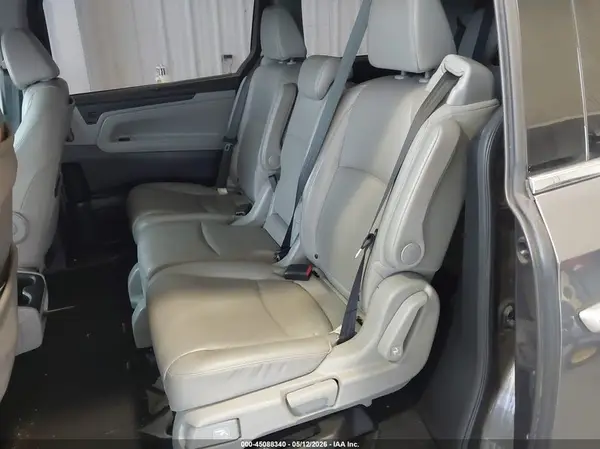5FNRL6H92JB078528 2018 HONDA ODYSSEY - Image 8