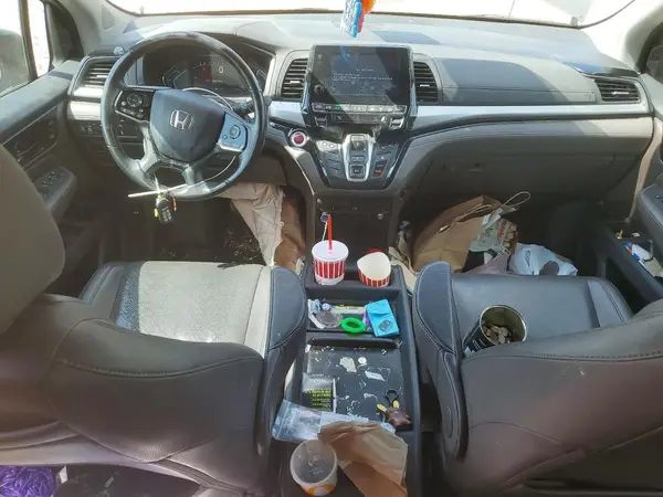 5FNRL6H92JB089058 2018 HONDA ODYSSEY - Image 8