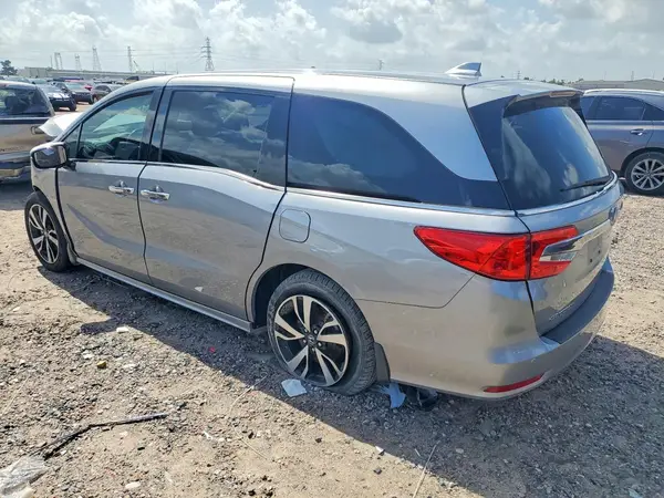 5FNRL6H92JB105212 2018 HONDA ODYSSEY - Image 2
