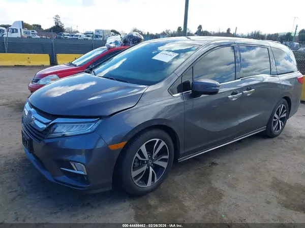 5FNRL6H92JB108952 2018 HONDA ODYSSEY - Image 2
