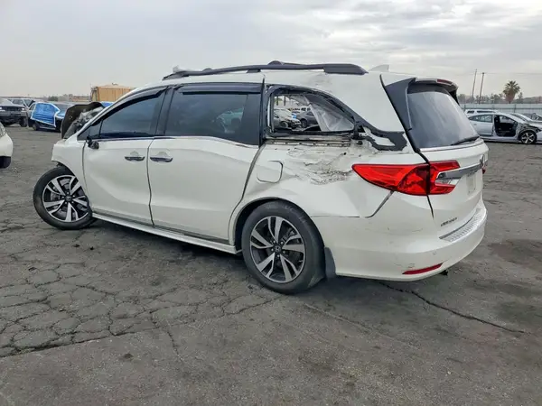 5FNRL6H92JB112046 2018 HONDA ODYSSEY - Image 2