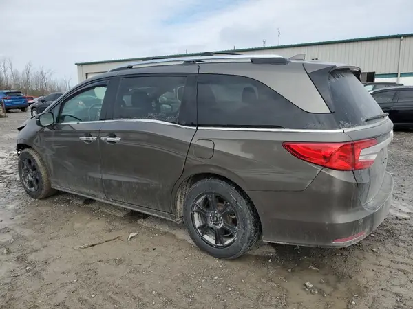 5FNRL6H93JB005636 2018 HONDA ODYSSEY - Image 2