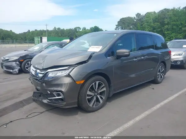 5FNRL6H93JB008407 2018 HONDA ODYSSEY - Image 2