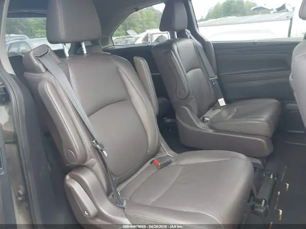 5FNRL6H93JB008407 2018 HONDA ODYSSEY - Image 8