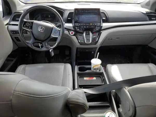 5FNRL6H93JB012909 2018 HONDA ODYSSEY - Image 8