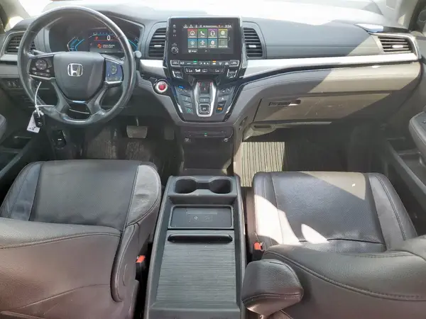 5FNRL6H93JB017737 2018 HONDA ODYSSEY - Image 8