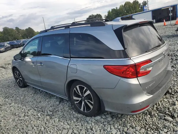 5FNRL6H93JB023585 2018 HONDA ODYSSEY - Image 2