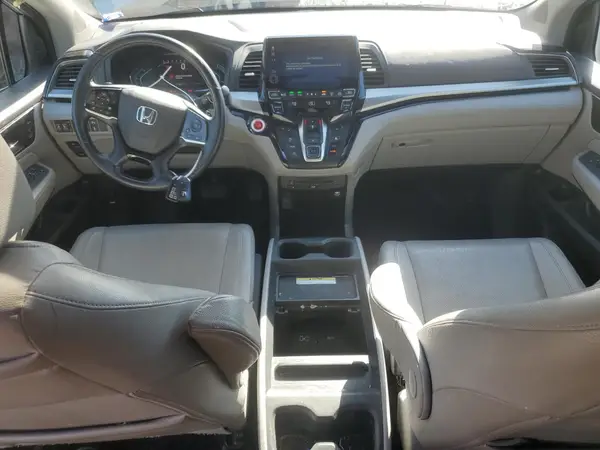5FNRL6H93JB023585 2018 HONDA ODYSSEY - Image 8