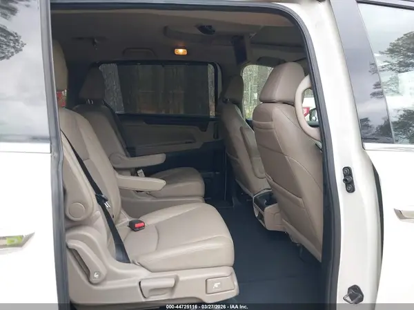 5FNRL6H93JB024347 2018 HONDA ODYSSEY - Image 8