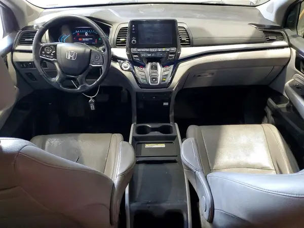 5FNRL6H93JB031105 2018 HONDA ODYSSEY - Image 8