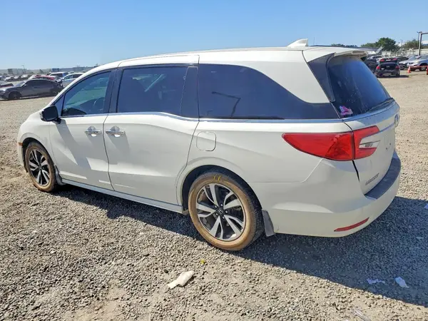 5FNRL6H93JB033422 2018 HONDA ODYSSEY - Image 2