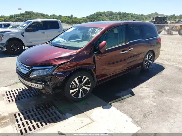 5FNRL6H93JB049703 2018 HONDA ODYSSEY - Image 2