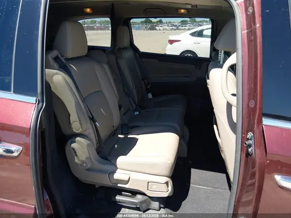 5FNRL6H93JB049703 2018 HONDA ODYSSEY - Image 8